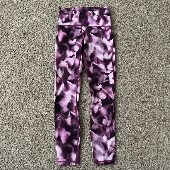 Lululemon Train Times 7/8 Pant - Picture 2 of 8